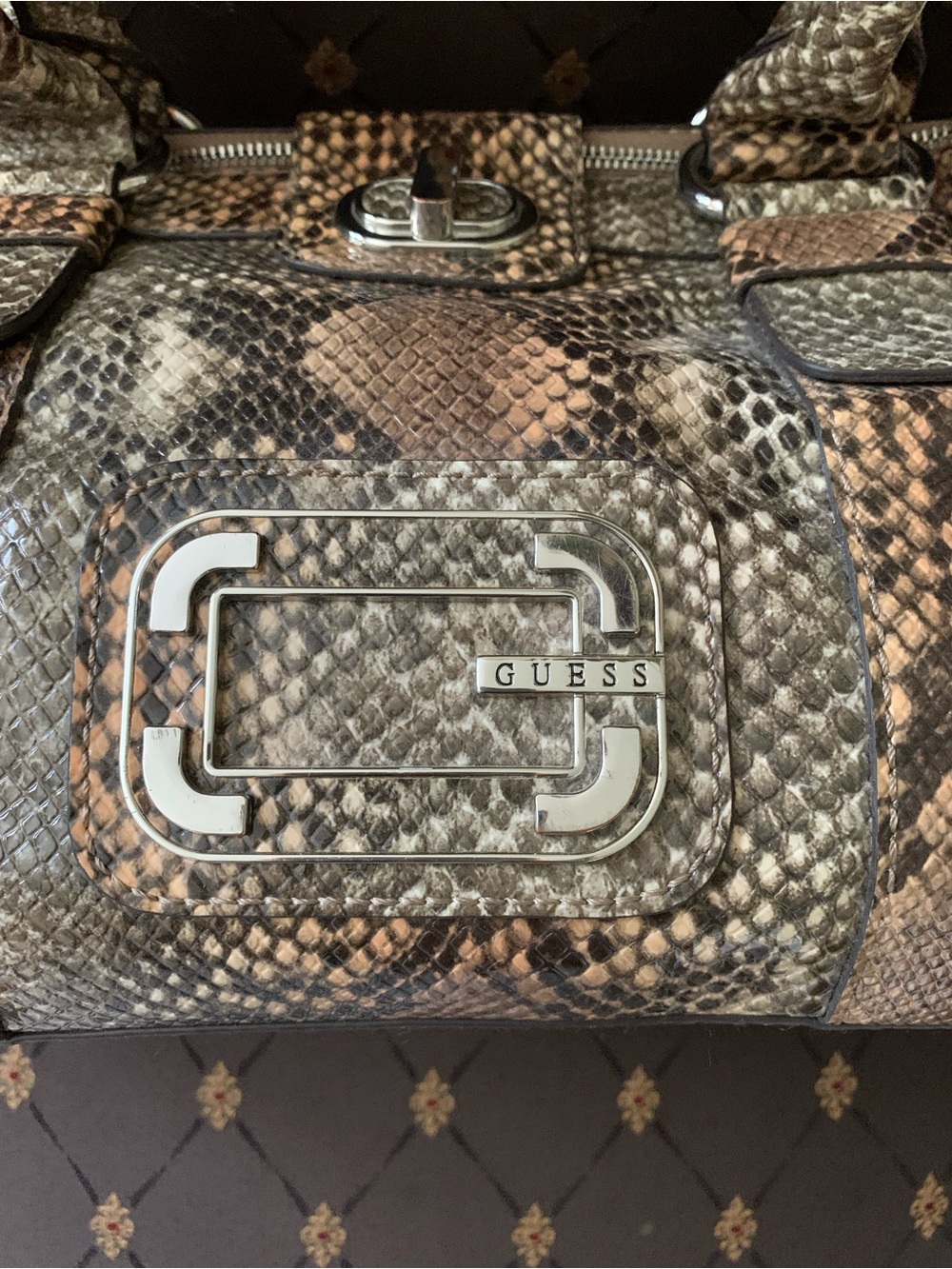 GUESS DOUBLE HANDLE FAUX LEATHER SNAKESKIN PURSE, new - Picture 2 of 3